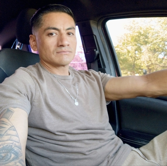 Meet your Posher, Marco - Picture 2 of 2